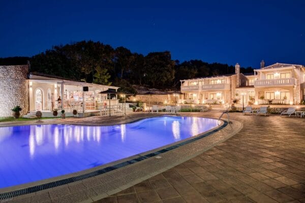 hotΕΛ - All Experts